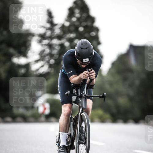 21.06.2026 - 29. Vierlanden-Triathlon H.Heesch http://msf.ph/oto/9897710 21.06.2026 10:02:32 Radfahren 4, 27, 99 meine-sportfotos.de