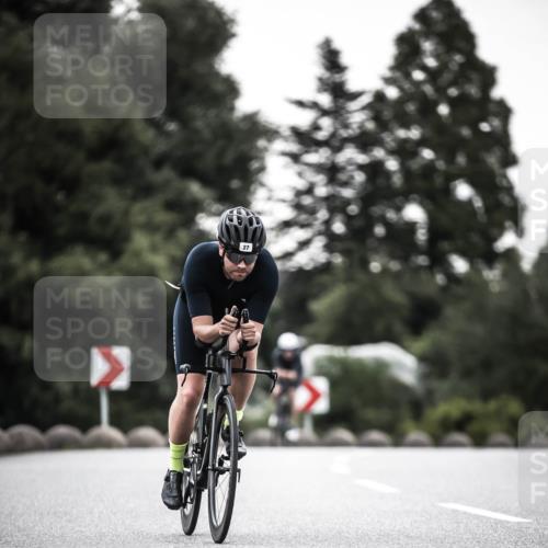 21.06.2026 - 29. Vierlanden-Triathlon H.Heesch http://msf.ph/oto/9897730 21.06.2026 10:02:33 Radfahren 4, 27, 99, 198 meine-sportfotos.de