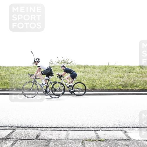 21.06.2026 - 29. Vierlanden-Triathlon H.Heesch http://msf.ph/oto/9897736 21.06.2026 10:57:07 Radfahren 58, 145, 236, 255, 328, 368, 374, 391, 488, 514, 517, 585 meine-sportfotos.de