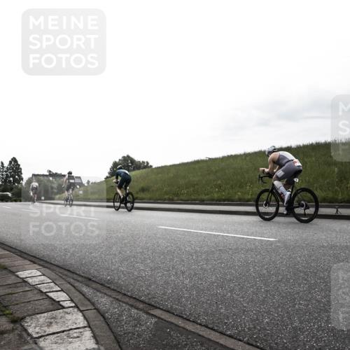 21.06.2026 - 29. Vierlanden-Triathlon H.Heesch http://msf.ph/oto/9897762 21.06.2026 09:22:44 Radfahren 271 meine-sportfotos.de