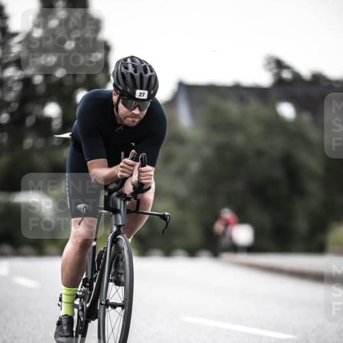 21.06.2026 - 29. Vierlanden-Triathlon H.Heesch http://msf.ph/oto/9897764 21.06.2026 10:02:34 Radfahren 4, 27, 99, 198, 245, 367 meine-sportfotos.de