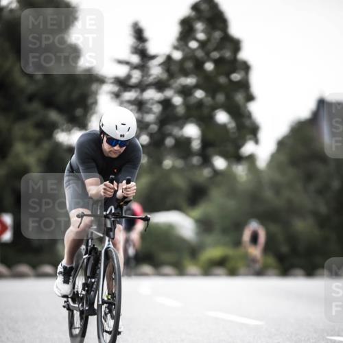 21.06.2026 - 29. Vierlanden-Triathlon H.Heesch http://msf.ph/oto/9897770 21.06.2026 10:02:38 Radfahren 56, 99, 198, 245, 367 meine-sportfotos.de