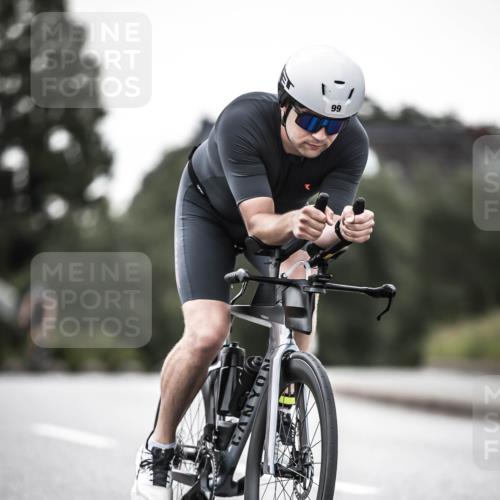 21.06.2026 - 29. Vierlanden-Triathlon H.Heesch http://msf.ph/oto/9897798 21.06.2026 10:02:39 Radfahren 56, 99, 198, 245, 367 meine-sportfotos.de