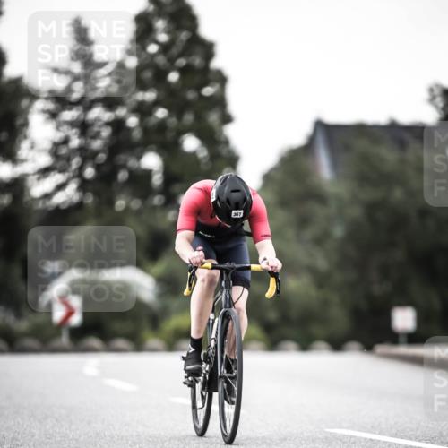 21.06.2026 - 29. Vierlanden-Triathlon H.Heesch http://msf.ph/oto/9897802 21.06.2026 10:02:41 Radfahren 56, 99, 179, 198, 245, 367 meine-sportfotos.de