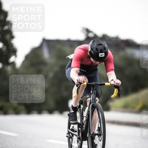21.06.2026 - 29. Vierlanden-Triathlon H.Heesch http://msf.ph/oto/9897827 21.06.2026 10:02:42 Radfahren 56, 139, 179, 198, 245, 367 meine-sportfotos.de