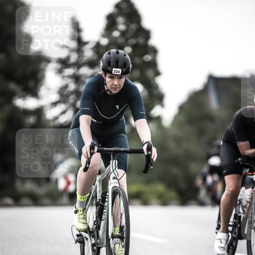 21.06.2026 - 29. Vierlanden-Triathlon H.Heesch http://msf.ph/oto/9897881 21.06.2026 10:02:53 Radfahren 139, 224, 232, 294 meine-sportfotos.de