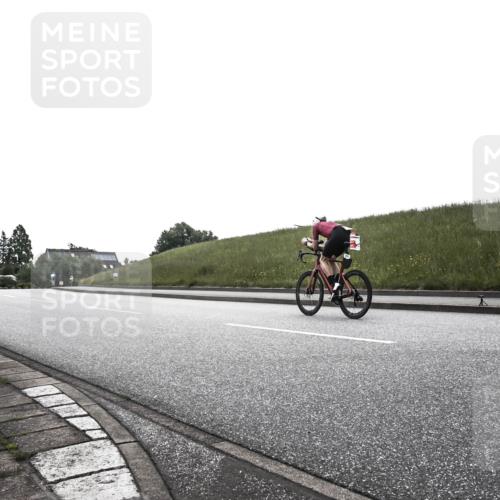 21.06.2026 - 29. Vierlanden-Triathlon H.Heesch http://msf.ph/oto/9897882 21.06.2026 09:27:31 Radfahren 69, 130 meine-sportfotos.de