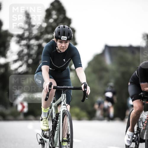 21.06.2026 - 29. Vierlanden-Triathlon H.Heesch http://msf.ph/oto/9897884 21.06.2026 10:02:53 Radfahren 139, 224, 232, 294 meine-sportfotos.de