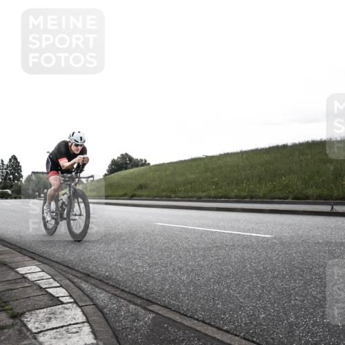 21.06.2026 - 29. Vierlanden-Triathlon H.Heesch http://msf.ph/oto/9897891 21.06.2026 09:27:57 Radfahren 99, 219 meine-sportfotos.de