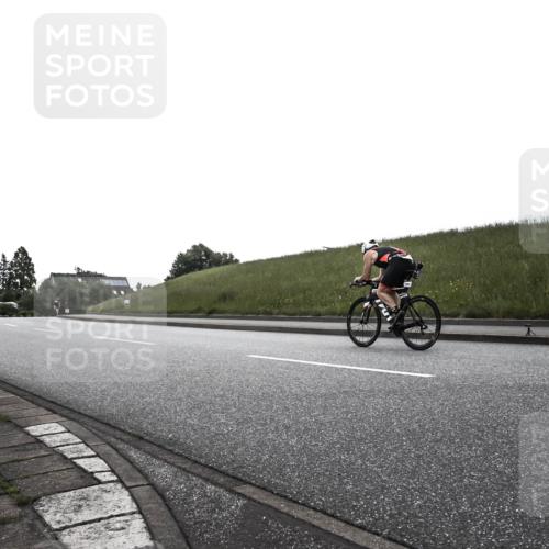 21.06.2026 - 29. Vierlanden-Triathlon H.Heesch http://msf.ph/oto/9897955 21.06.2026 09:32:27 Radfahren  meine-sportfotos.de