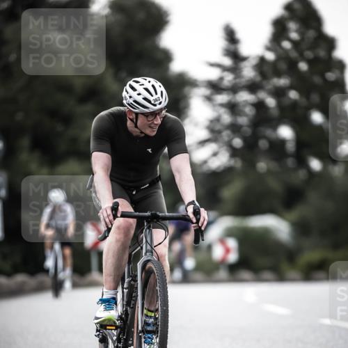 21.06.2026 - 29. Vierlanden-Triathlon H.Heesch http://msf.ph/oto/9897961 21.06.2026 10:03:54 Radfahren 35, 142, 160, 161, 238, 257, 271, 362, 376 meine-sportfotos.de