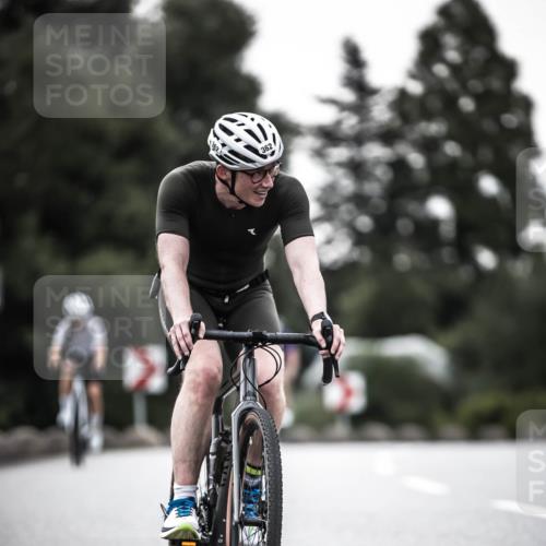 21.06.2026 - 29. Vierlanden-Triathlon H.Heesch http://msf.ph/oto/9897964 21.06.2026 10:03:54 Radfahren 35, 142, 160, 161, 238, 257, 271, 362, 376 meine-sportfotos.de