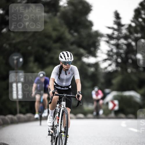 21.06.2026 - 29. Vierlanden-Triathlon H.Heesch http://msf.ph/oto/9897990 21.06.2026 10:03:57 Radfahren 35, 142, 161, 181, 238, 257, 271, 337, 362 meine-sportfotos.de