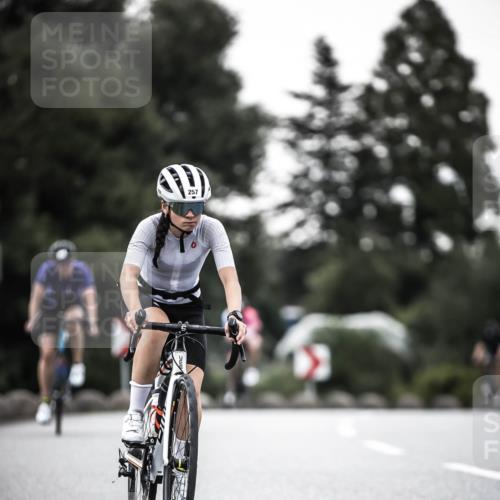 21.06.2026 - 29. Vierlanden-Triathlon H.Heesch http://msf.ph/oto/9897998 21.06.2026 10:03:57 Radfahren 35, 142, 161, 181, 238, 257, 271, 337, 362 meine-sportfotos.de