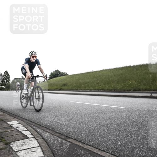 21.06.2026 - 29. Vierlanden-Triathlon H.Heesch http://msf.ph/oto/9898014 21.06.2026 09:38:24 Radfahren 140, 172, 288, 289 meine-sportfotos.de