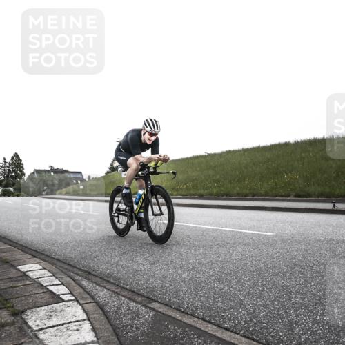 21.06.2026 - 29. Vierlanden-Triathlon H.Heesch http://msf.ph/oto/9898052 21.06.2026 09:42:04 Radfahren 191, 244, 1354 meine-sportfotos.de