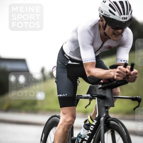 21.06.2026 - 29. Vierlanden-Triathlon H.Heesch http://msf.ph/oto/9898057 21.06.2026 10:04:14 Radfahren 90, 154, 180, 260, 324 meine-sportfotos.de