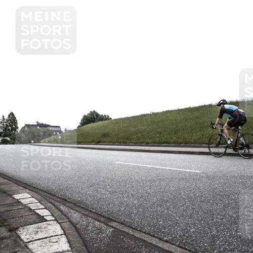 21.06.2026 - 29. Vierlanden-Triathlon H.Heesch http://msf.ph/oto/9898077 21.06.2026 09:44:36 Radfahren 16, 94, 98, 107, 120 meine-sportfotos.de
