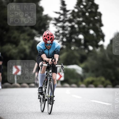 21.06.2026 - 29. Vierlanden-Triathlon H.Heesch http://msf.ph/oto/9898079 21.06.2026 10:04:19 Radfahren 75, 90, 260, 324, 350, 379 meine-sportfotos.de