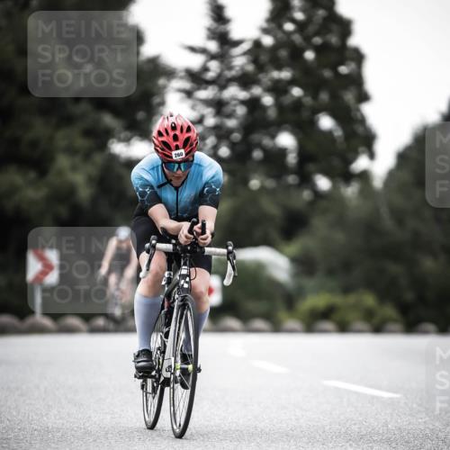 21.06.2026 - 29. Vierlanden-Triathlon H.Heesch http://msf.ph/oto/9898082 21.06.2026 10:04:19 Radfahren 75, 90, 260, 324, 350, 379 meine-sportfotos.de