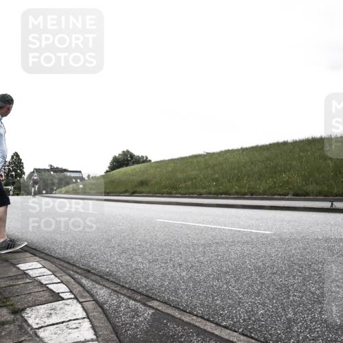 21.06.2026 - 29. Vierlanden-Triathlon H.Heesch http://msf.ph/oto/9898127 21.06.2026 09:47:23 Radfahren  meine-sportfotos.de