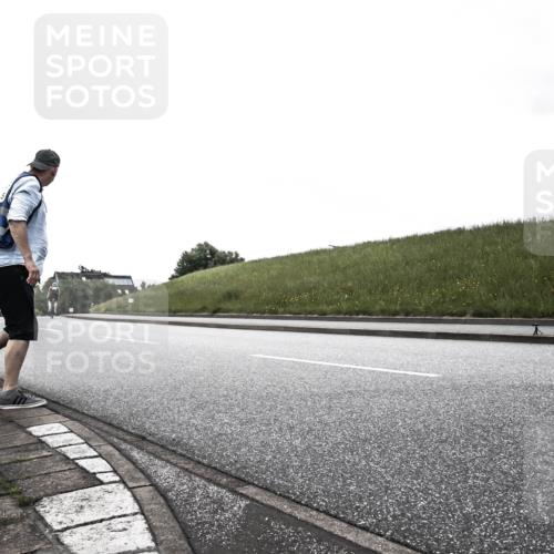 21.06.2026 - 29. Vierlanden-Triathlon H.Heesch http://msf.ph/oto/9898130 21.06.2026 09:47:23 Radfahren  meine-sportfotos.de