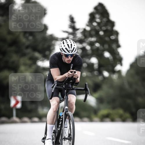 21.06.2026 - 29. Vierlanden-Triathlon H.Heesch http://msf.ph/oto/9898153 21.06.2026 10:04:22 Radfahren 44, 75, 90, 260, 324, 350, 379 meine-sportfotos.de