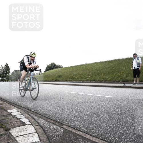21.06.2026 - 29. Vierlanden-Triathlon H.Heesch http://msf.ph/oto/9898169 21.06.2026 09:47:38 Radfahren 54, 168 meine-sportfotos.de