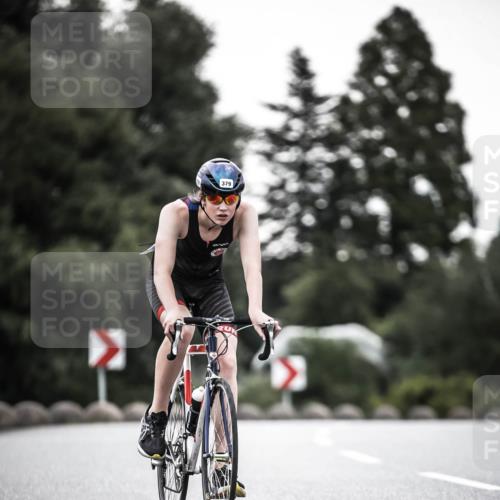 21.06.2026 - 29. Vierlanden-Triathlon H.Heesch http://msf.ph/oto/9898173 21.06.2026 10:04:23 Radfahren 44, 75, 260, 324, 350, 379 meine-sportfotos.de
