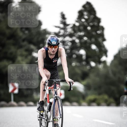21.06.2026 - 29. Vierlanden-Triathlon H.Heesch http://msf.ph/oto/9898182 21.06.2026 10:04:24 Radfahren 44, 75, 350, 379 meine-sportfotos.de