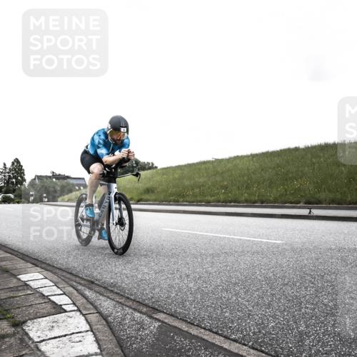 21.06.2026 - 29. Vierlanden-Triathlon H.Heesch http://msf.ph/oto/9898184 21.06.2026 09:48:37 Radfahren 12, 14, 36 meine-sportfotos.de