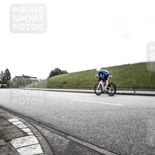 21.06.2026 - 29. Vierlanden-Triathlon H.Heesch http://msf.ph/oto/9898197 21.06.2026 09:49:48 Radfahren 8, 64, 272 meine-sportfotos.de