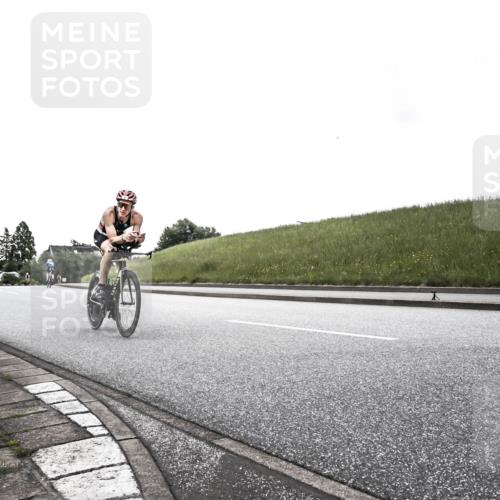 21.06.2026 - 29. Vierlanden-Triathlon H.Heesch http://msf.ph/oto/9898203 21.06.2026 09:49:50 Radfahren 8, 46, 64, 272 meine-sportfotos.de
