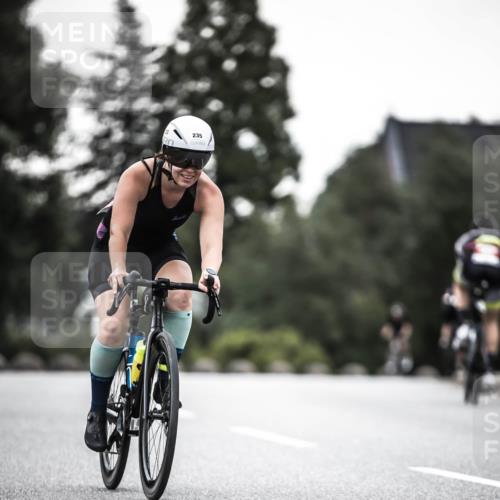 21.06.2026 - 29. Vierlanden-Triathlon H.Heesch http://msf.ph/oto/9898236 21.06.2026 10:04:38 Radfahren 47, 235, 307, 389 meine-sportfotos.de