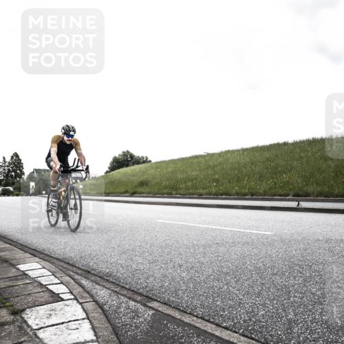21.06.2026 - 29. Vierlanden-Triathlon H.Heesch http://msf.ph/oto/9898243 21.06.2026 09:51:10 Radfahren 15 meine-sportfotos.de