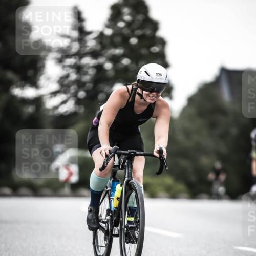 21.06.2026 - 29. Vierlanden-Triathlon H.Heesch http://msf.ph/oto/9898245 21.06.2026 10:04:38 Radfahren 47, 235, 307, 389 meine-sportfotos.de
