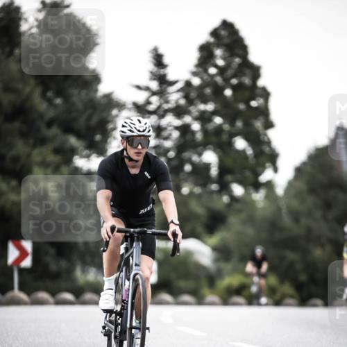 21.06.2026 - 29. Vierlanden-Triathlon H.Heesch http://msf.ph/oto/9898250 21.06.2026 10:04:39 Radfahren 47, 235, 307, 389 meine-sportfotos.de