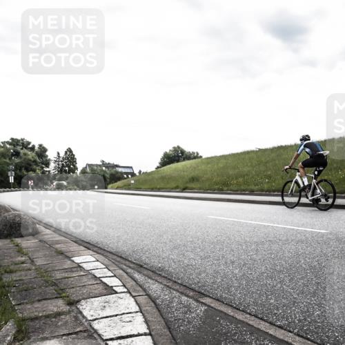 21.06.2026 - 29. Vierlanden-Triathlon H.Heesch http://msf.ph/oto/9898287 21.06.2026 09:53:49 Radfahren 72, 78, 106, 112 meine-sportfotos.de
