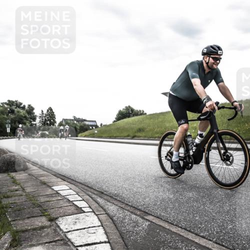 21.06.2026 - 29. Vierlanden-Triathlon H.Heesch http://msf.ph/oto/9898296 21.06.2026 09:54:58 Radfahren 148, 292, 293 meine-sportfotos.de