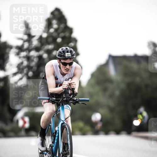 21.06.2026 - 29. Vierlanden-Triathlon H.Heesch http://msf.ph/oto/9898298 21.06.2026 10:04:48 Radfahren 86, 174, 307, 329, 365 meine-sportfotos.de