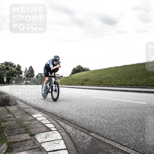 21.06.2026 - 29. Vierlanden-Triathlon H.Heesch http://msf.ph/oto/9898307 21.06.2026 09:55:38 Radfahren 142, 177, 184, 252 meine-sportfotos.de
