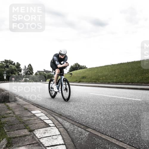 21.06.2026 - 29. Vierlanden-Triathlon H.Heesch http://msf.ph/oto/9898311 21.06.2026 09:56:23 Radfahren 14 meine-sportfotos.de
