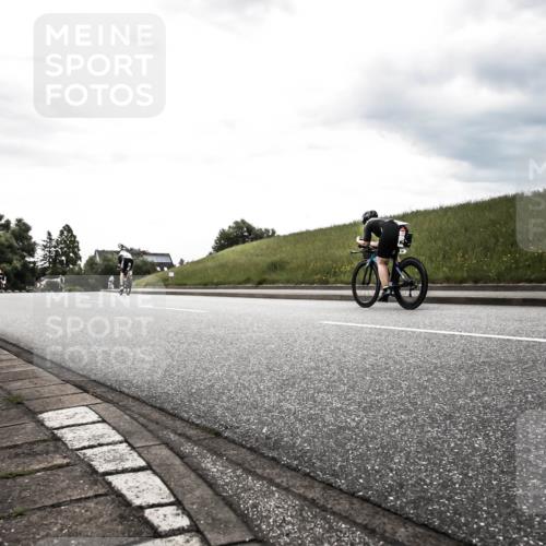 21.06.2026 - 29. Vierlanden-Triathlon H.Heesch http://msf.ph/oto/9898370 21.06.2026 10:00:59 Radfahren 61, 281 meine-sportfotos.de