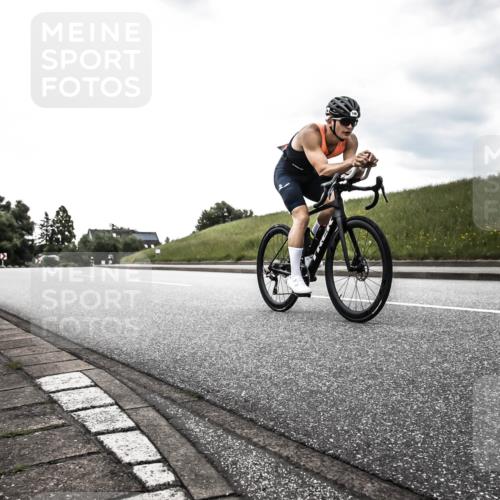 21.06.2026 - 29. Vierlanden-Triathlon H.Heesch http://msf.ph/oto/9898388 21.06.2026 10:01:55 Radfahren 106, 387 meine-sportfotos.de
