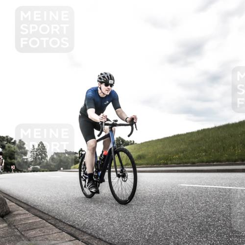 21.06.2026 - 29. Vierlanden-Triathlon H.Heesch http://msf.ph/oto/9898435 21.06.2026 10:04:21 Radfahren 90, 260, 324, 350, 379 meine-sportfotos.de