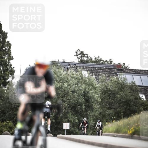 21.06.2026 - 29. Vierlanden-Triathlon H.Heesch http://msf.ph/oto/9898439 21.06.2026 10:04:59 Radfahren 130, 292, 308, 332, 352 meine-sportfotos.de