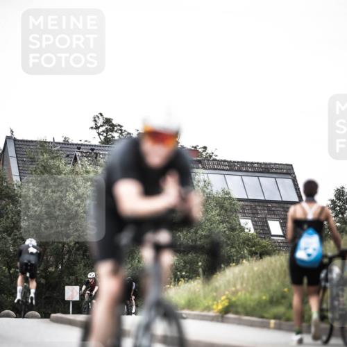 21.06.2026 - 29. Vierlanden-Triathlon H.Heesch http://msf.ph/oto/9898448 21.06.2026 10:04:59 Radfahren 130, 292, 308, 332, 352 meine-sportfotos.de