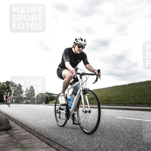 21.06.2026 - 29. Vierlanden-Triathlon H.Heesch http://msf.ph/oto/9898491 21.06.2026 10:06:43 Radfahren 306, 349, 361 meine-sportfotos.de