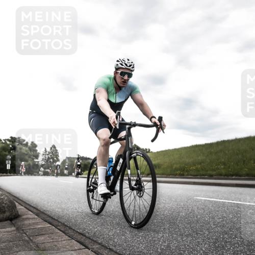 21.06.2026 - 29. Vierlanden-Triathlon H.Heesch http://msf.ph/oto/9898506 21.06.2026 10:07:57 Radfahren 59, 104, 220, 320, 334 meine-sportfotos.de