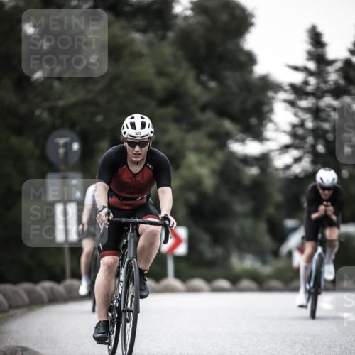 21.06.2026 - 29. Vierlanden-Triathlon H.Heesch http://msf.ph/oto/9898513 21.06.2026 10:05:07 Radfahren 130, 264, 275, 308, 323, 326 meine-sportfotos.de